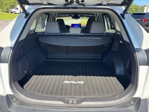 Used 2025 Toyota RAV4 XLE Premium w/ Weather Package AWD/4WD image 20