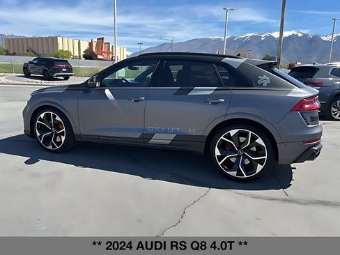 Used 2024 Audi RS Q8 AWD/4WD image 6
