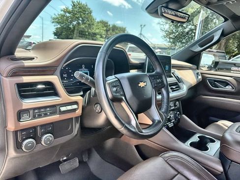 Used 2023 Chevrolet Tahoe High Country w/ LPO, Illumination Package AWD/4WD image 10
