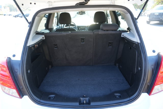 Used 2019 Chevrolet Trax LS w/ Tint and Cruise Package FWD image 10