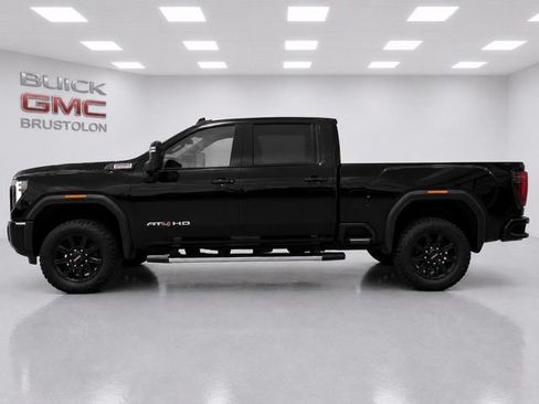 Used 2024 GMC Sierra 2500 AT4 AWD/4WD image 7