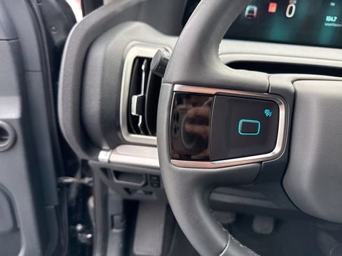 Used 2025 Ford Expedition Active RWD image 15