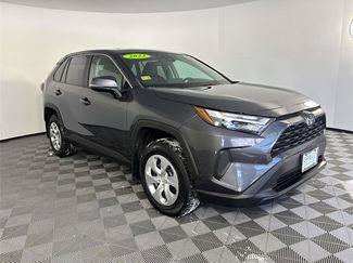 Used 2023 Toyota RAV4 LE video 1
