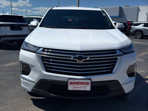 Certified 2023 Chevrolet Traverse Premier AWD/4WD image 3