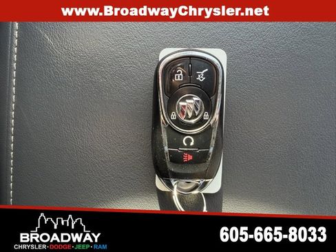 Used 2023 Buick Enclave Essence w/ Experience Buick Package image 24