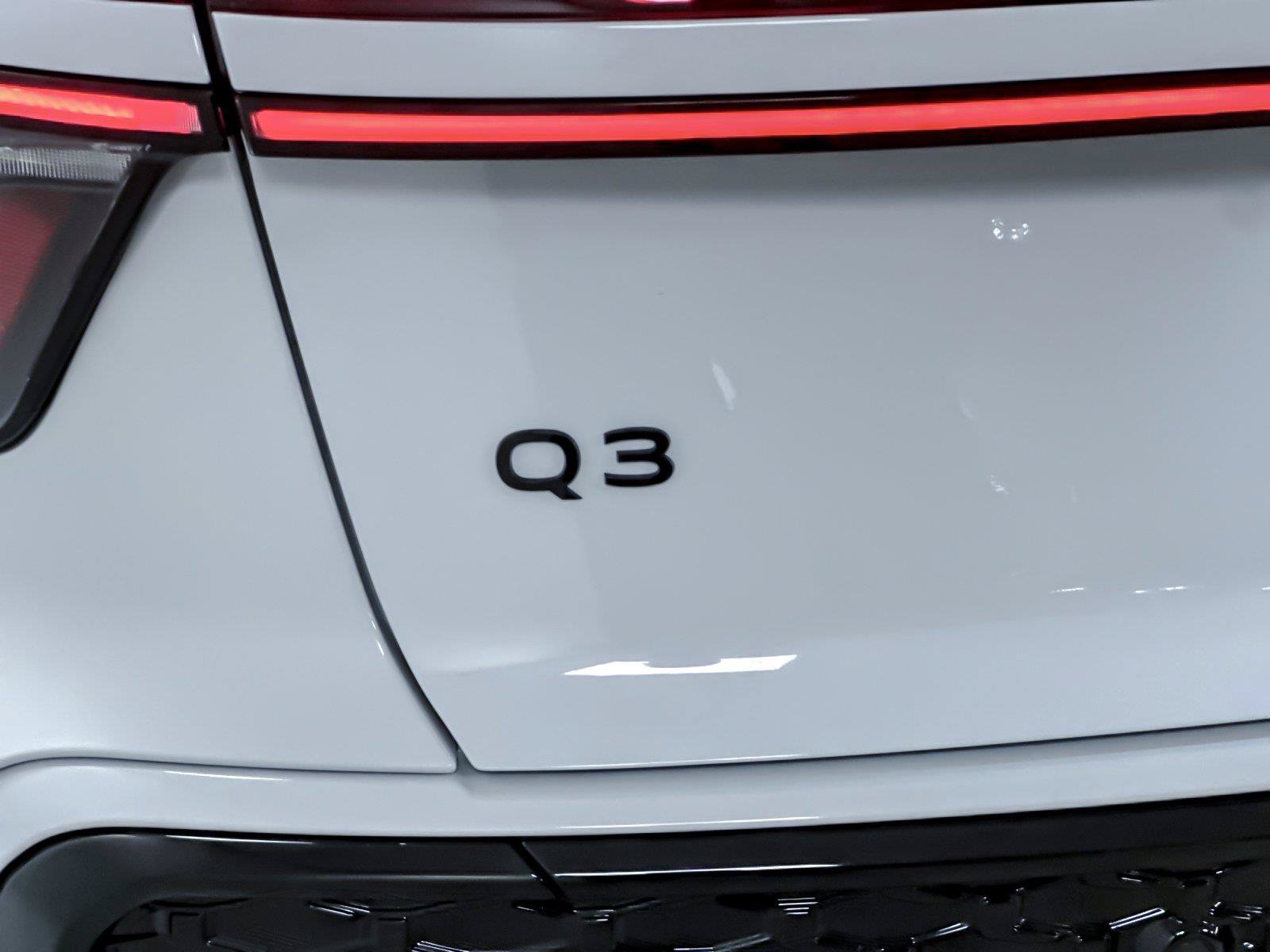 New 2026 Audi Q3 quattro 2.0T AWD/4WD image 26