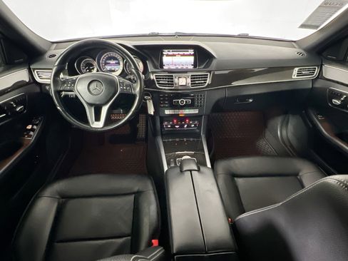 Used 2014 Mercedes-Benz E 350 4MATIC Sedan image 29