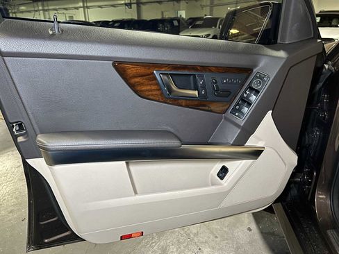 Used 2014 Mercedes-Benz GLK 350 4MATIC image 19