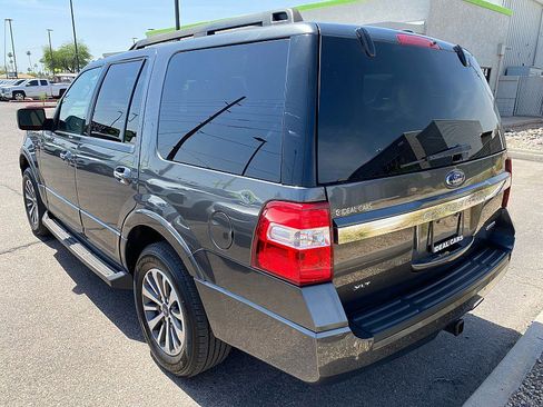 Used 2017 Ford Expedition XLT w/ Equipment Group 202A image 7