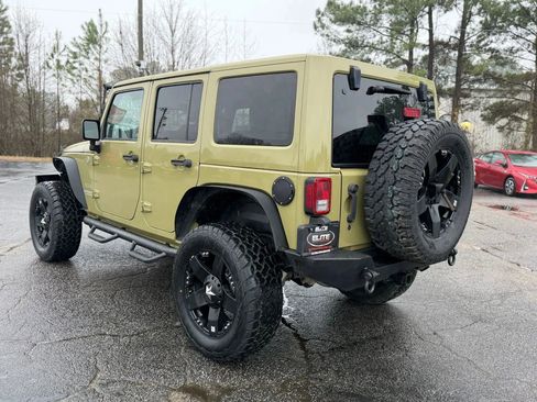 Used 2013 Jeep Wrangler Unlimited Sport image 9