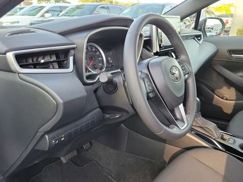 Used 2021 Toyota Corolla SE FWD image 8