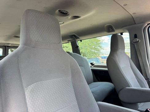 Used 2012 Ford E-350 and Econoline 350 XLT RWD image 24