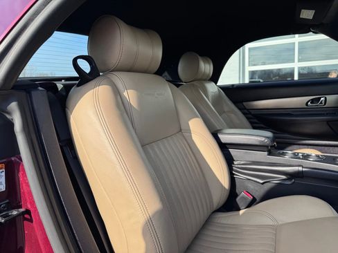 Used 2004 Ford Thunderbird image 9