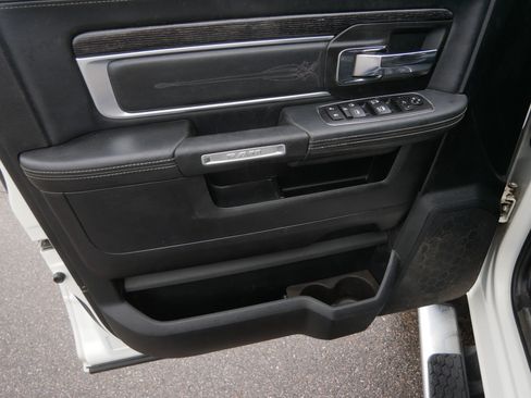 Used 2016 RAM 3500 Laramie Longhorn AWD/4WD image 22