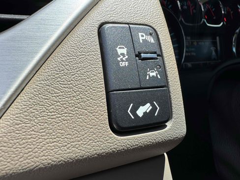 Used 2019 GMC Yukon SLT w/ Open Road Package image 31