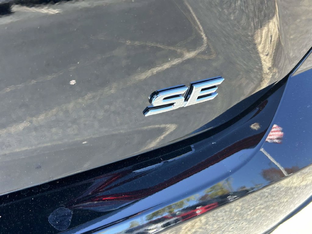 New 2026 Toyota Camry SE FWD image 11