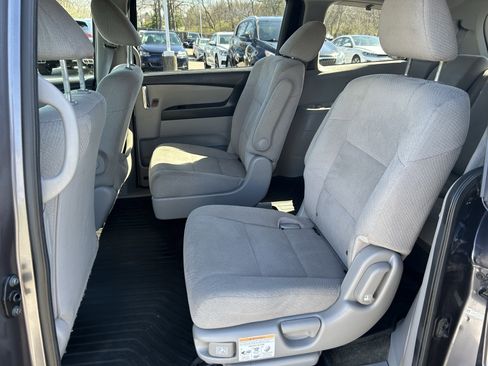Used 2015 Honda Odyssey LX image 23