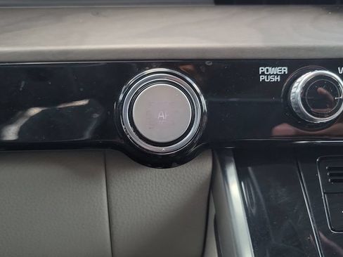 Used 2023 Kia Carnival SX FWD image 22