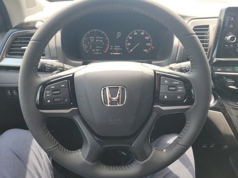 New 2026 Honda Odyssey Touring image 22