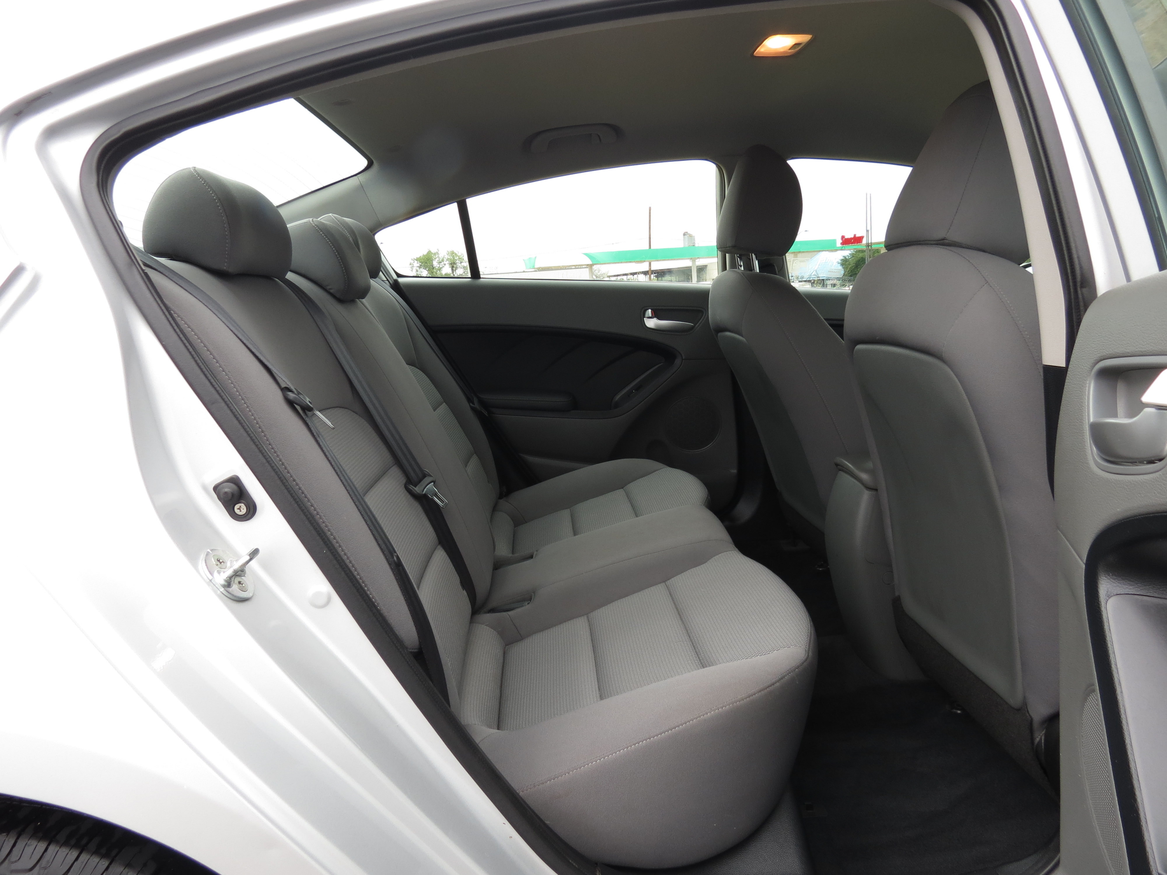 Used 2017 Kia Forte LX FWD image 29