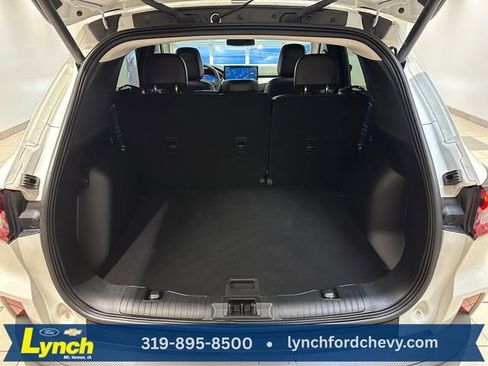 Used 2023 Ford Escape Platinum w/ Premium Technology Package image 24