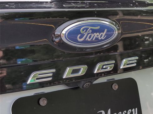 Used 2024 Ford Edge SEL AWD/4WD image 5
