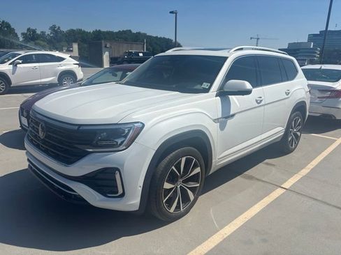 Used 2024 Volkswagen Atlas SEL Premium R-Line AWD/4WD image 1