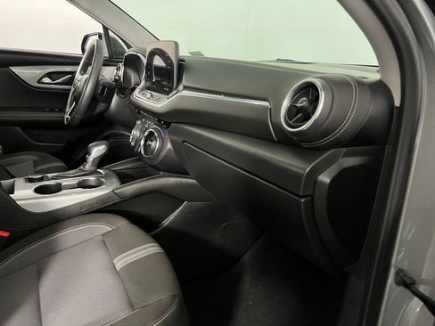 Used 2025 Chevrolet Blazer LT image 31