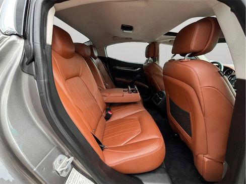 Used 2016 Maserati Ghibli RWD image 34