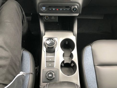 New 2025 Ford Bronco Sport Outer Banks image 14