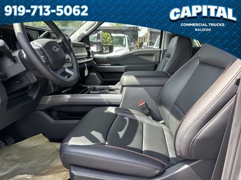 New 2026 Ford F550 4x4 Crew Cab image 19