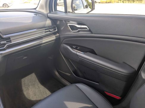 Certified 2023 Kia Sportage EX FWD image 20