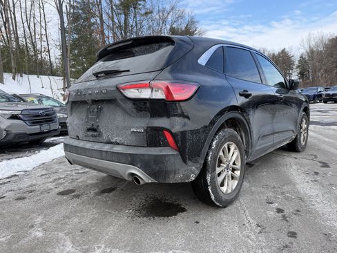 Used 2022 Ford Escape SE w/ Cold Weather Package image 10