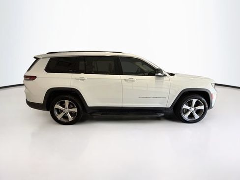 Used 2022 Jeep Grand Cherokee L Limited AWD/4WD image 7