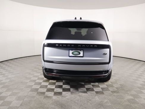Used 2023 Land Rover Range Rover SE image 6