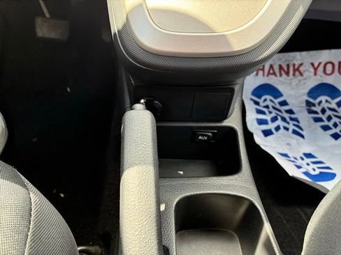 Used 2011 Toyota Matrix image 15