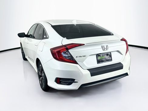 Used 2018 Honda Civic EX-T image 5