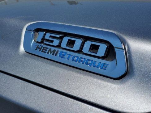 Used 2023 RAM 1500 Laramie AWD/4WD image 32