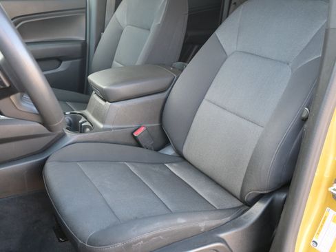 Used 2023 Chevrolet Colorado Trail Boss w/ Technology Package image 16