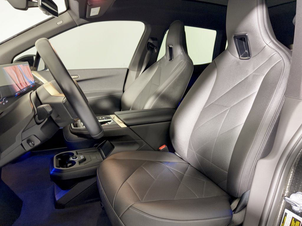 Certified 2024 BMW iX xDrive50 w/ Premium Package AWD/4WD image 5