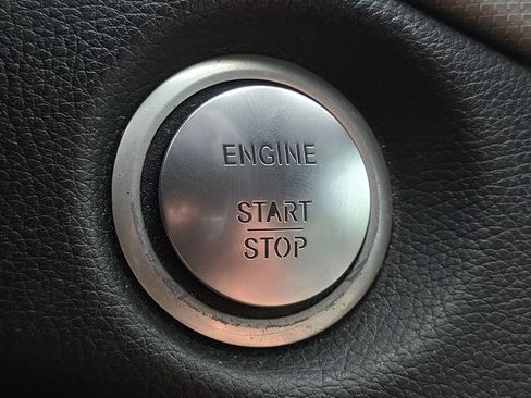 Certified 2020 Mercedes-Benz GLA 250 image 31