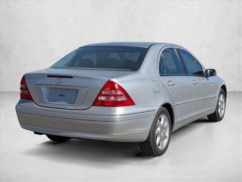 Used 2003 Mercedes-Benz C 240 Sedan image 5
