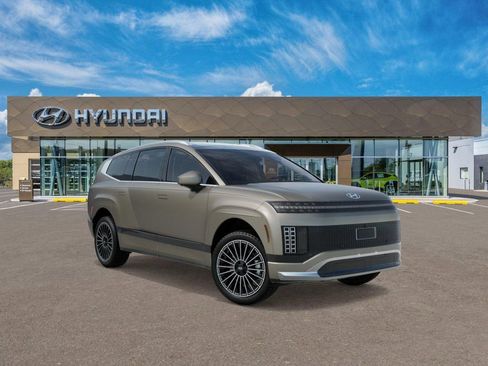 New 2026 Hyundai Ioniq 9 Calligraphy image 2