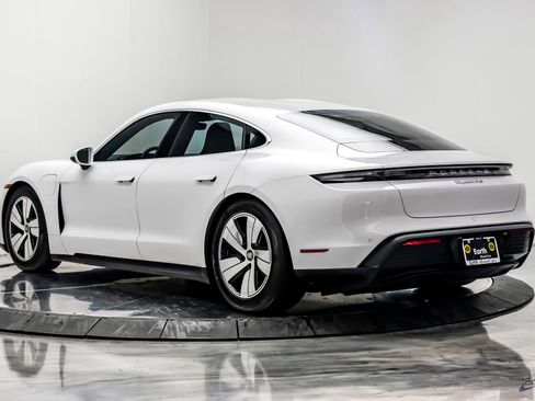 Used 2023 Porsche Taycan 4S AWD/4WD image 9