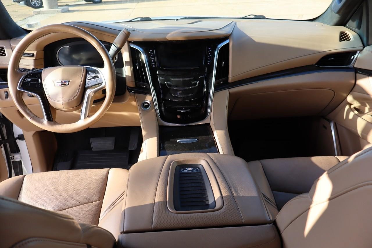 Used 2019 Cadillac Escalade ESV Platinum AWD/4WD image 12