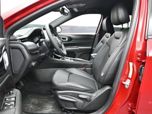 New 2026 Jeep Compass Latitude AWD/4WD image 19