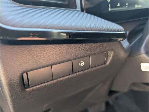 New 2026 Nissan Kicks SR w/ Cold Weather Package AWD/4WD image 18