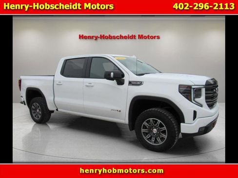 Used 2025 GMC Sierra 1500 AT4 AWD/4WD image 1