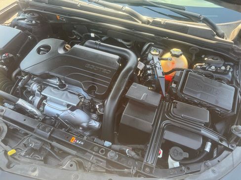 Used 2020 Chevrolet Malibu LS FWD image 46