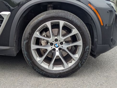 Used 2025 BMW X5 xDrive40i image 3